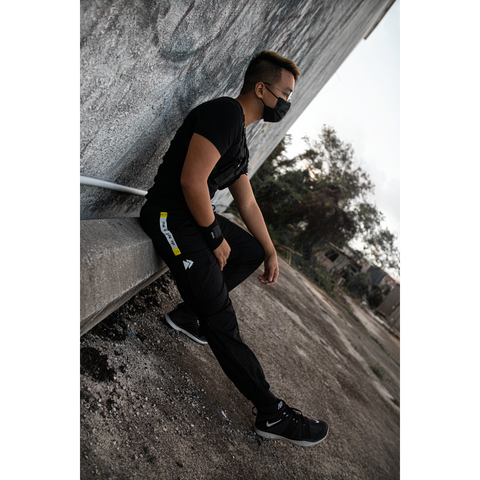 Ghostn FFW Cargos side view full body